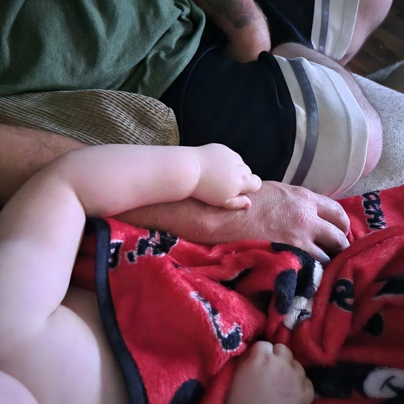 Hey everyone! I sell a variety of things at great prices! Come check me out! ๐ - Picture 7 of 16